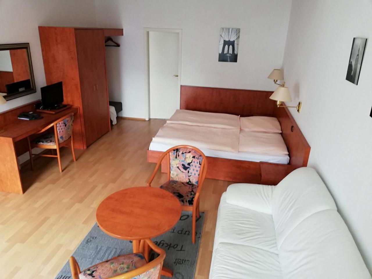 Hotel Dorfschaenke Büdelsdorf Екстериор снимка